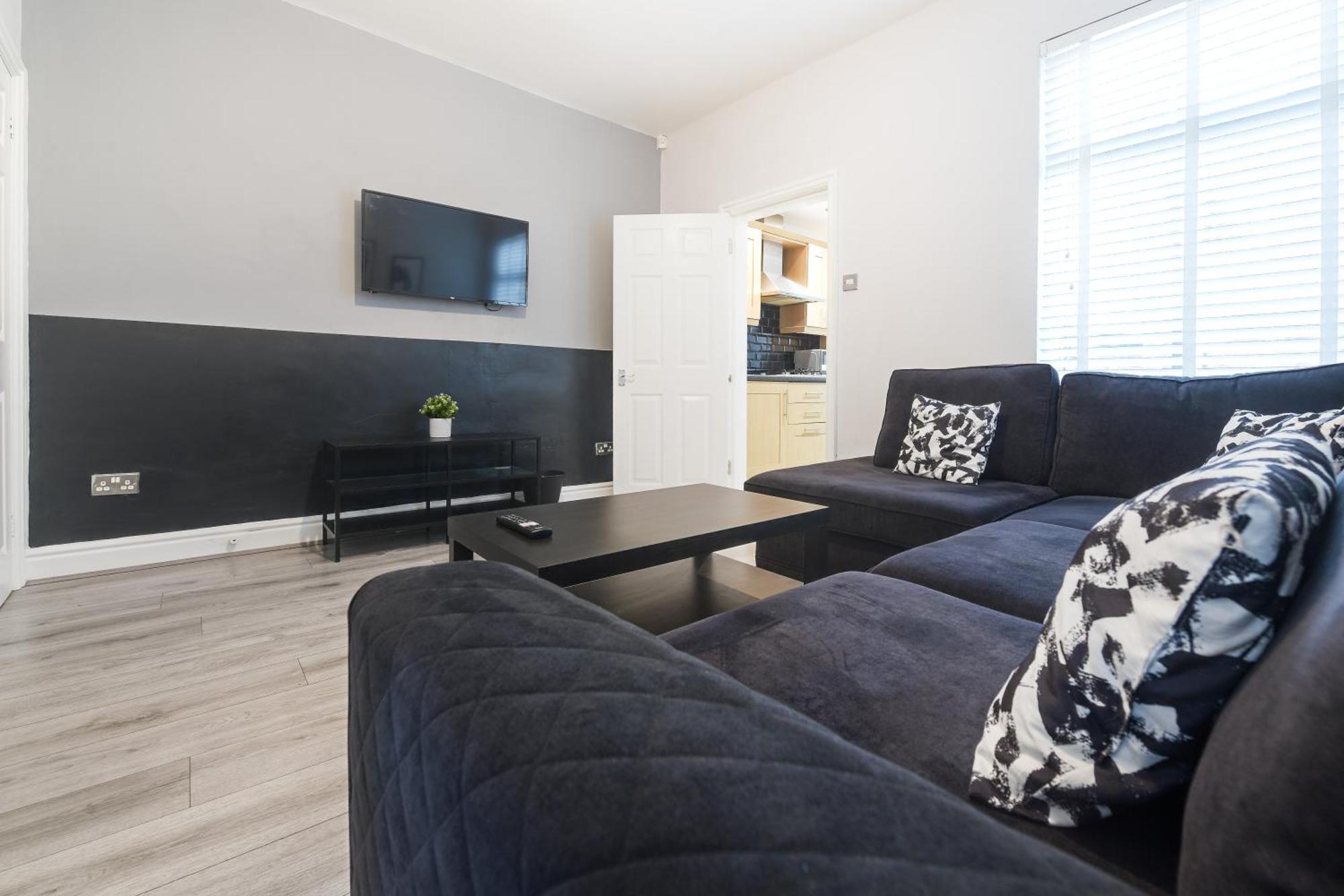 Poppy'S Project - July Road Villa Liverpool Buitenkant foto