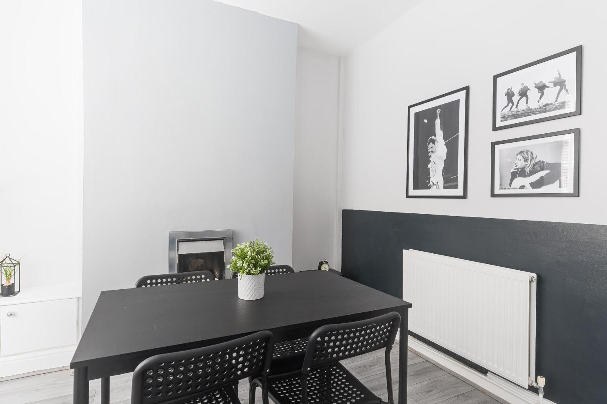 Poppy'S Project - July Road Villa Liverpool Buitenkant foto
